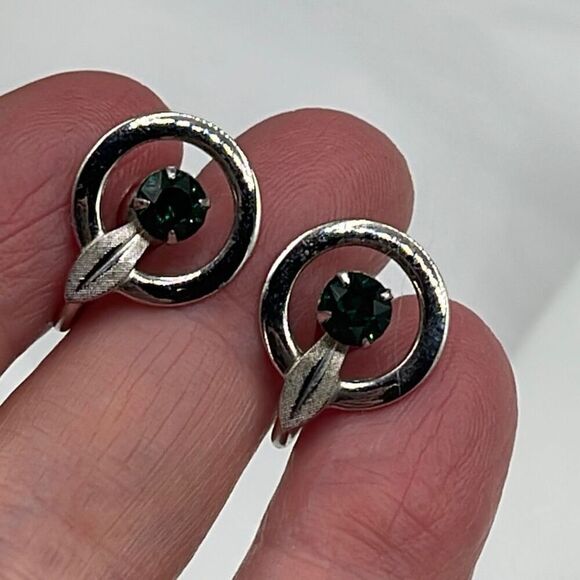 Van Dell vintage sterling silver and glass emerald screw back earrings - Picture 3 of 8